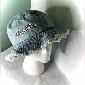 Claire’s Denim Frayed Bucket Hat